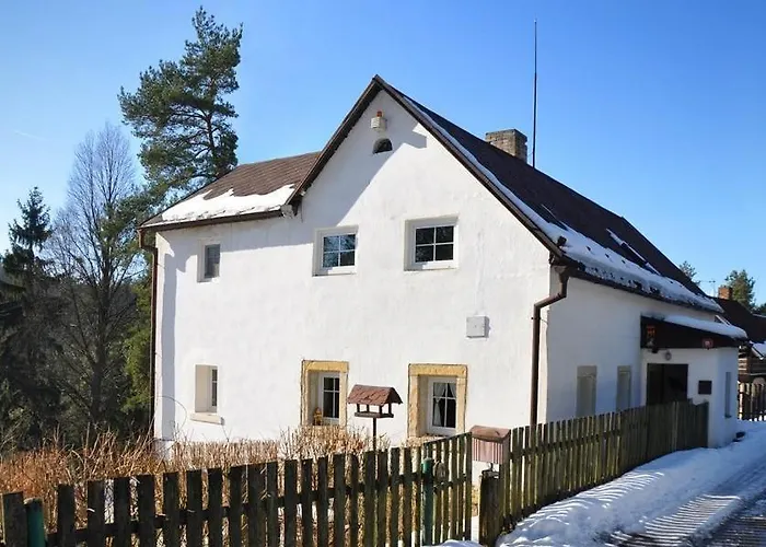 Mája Hřensko